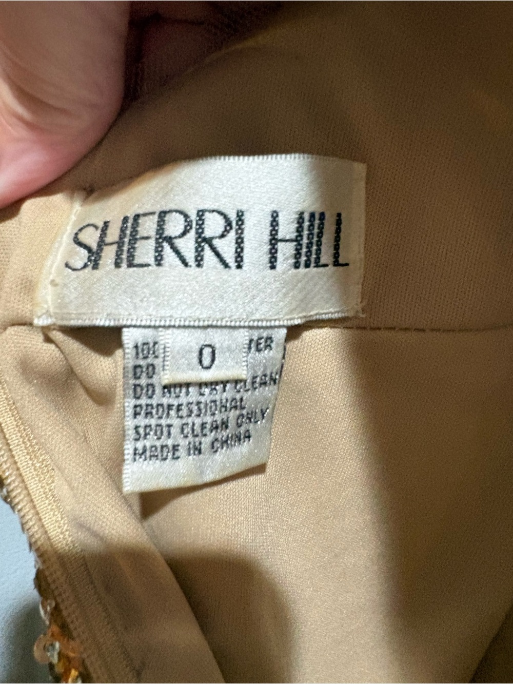 Sherri Hill Gold Sequin Cap Sleeve Cocktail Dress - Picture 3 of 3